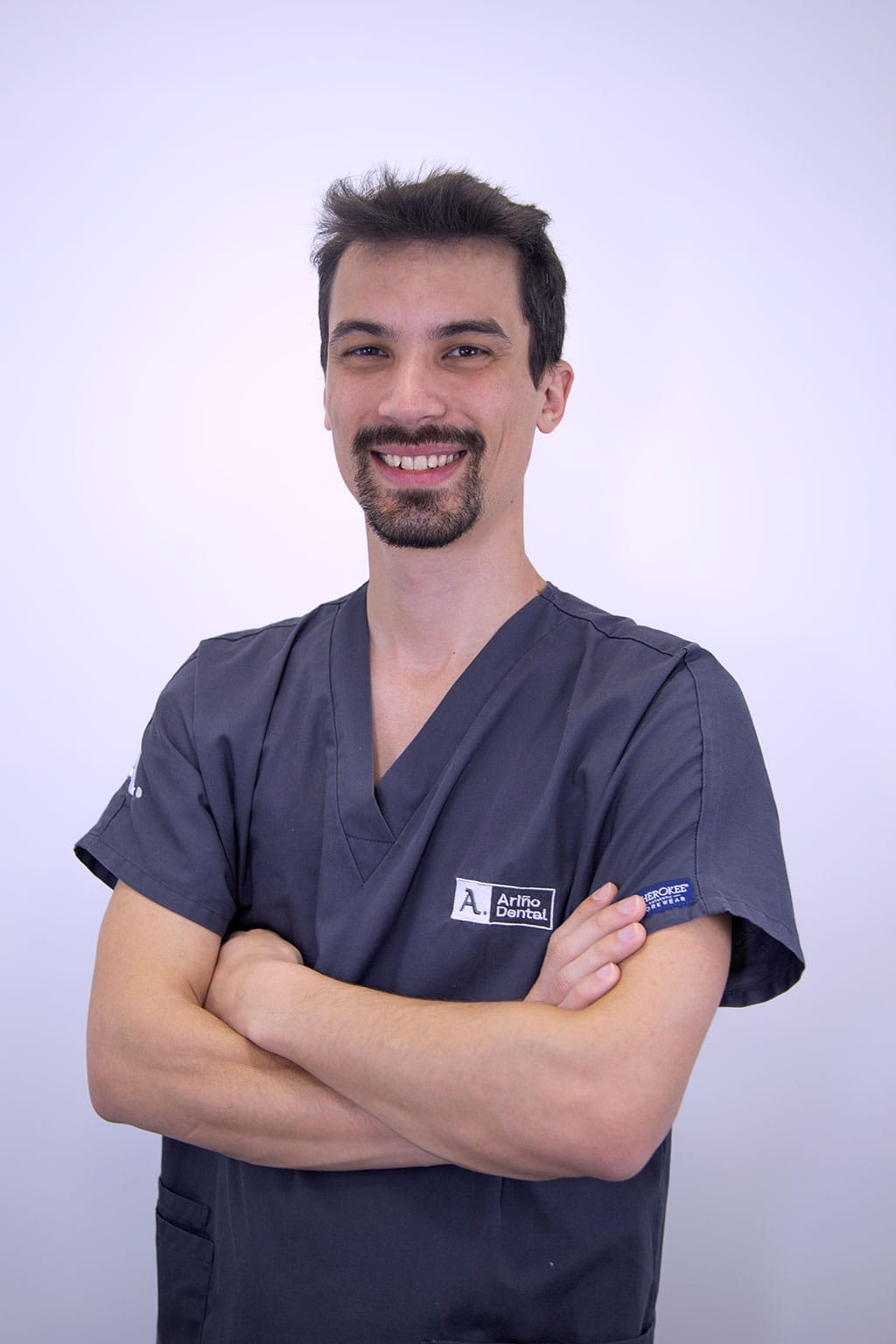 Roberto - Equipo odontológico Ariño Dental